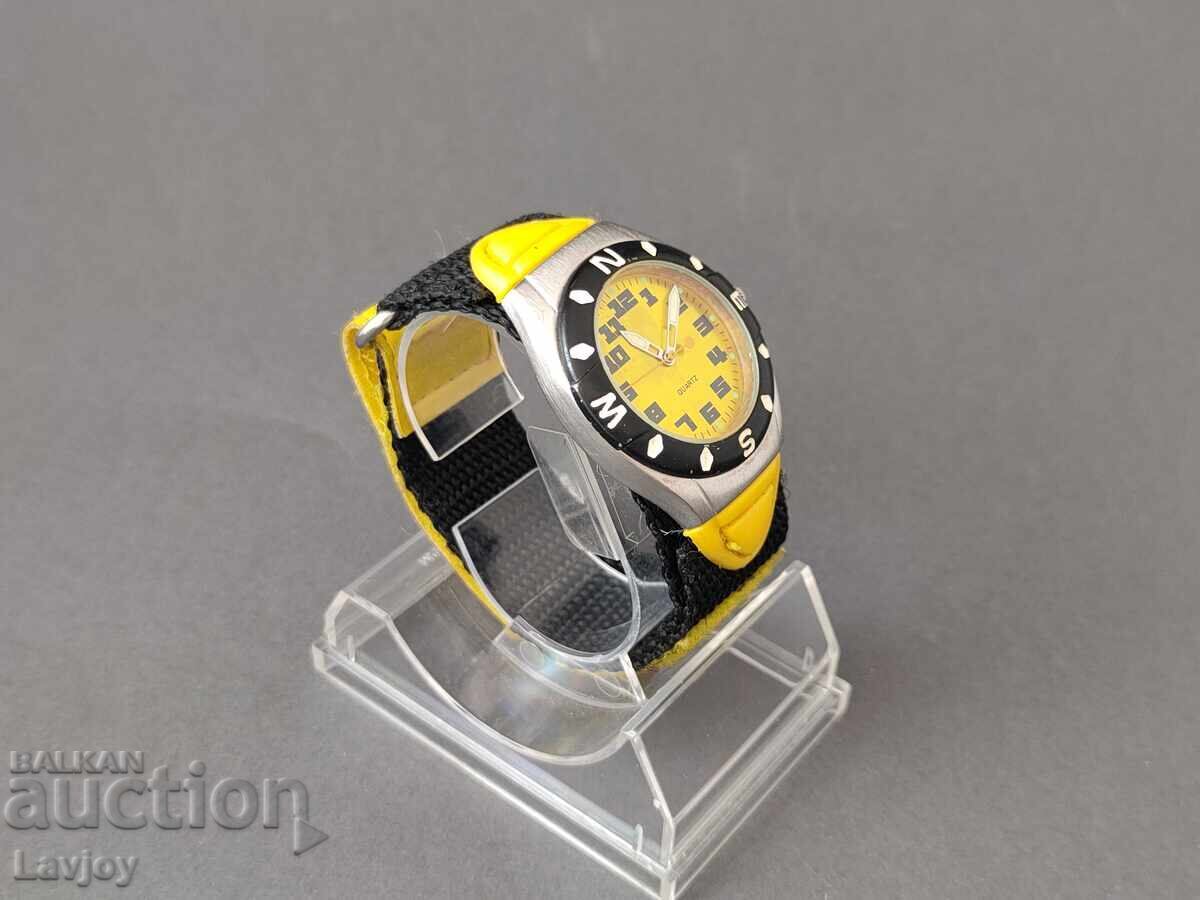Auction  Diver-type wristwatch