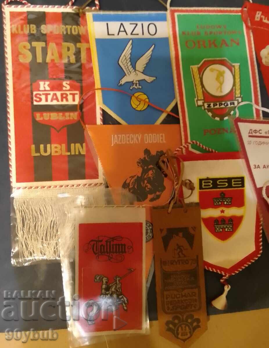 Old sports pennants, various sports, 15 pieces with price 30.00 BGN | € 15.34