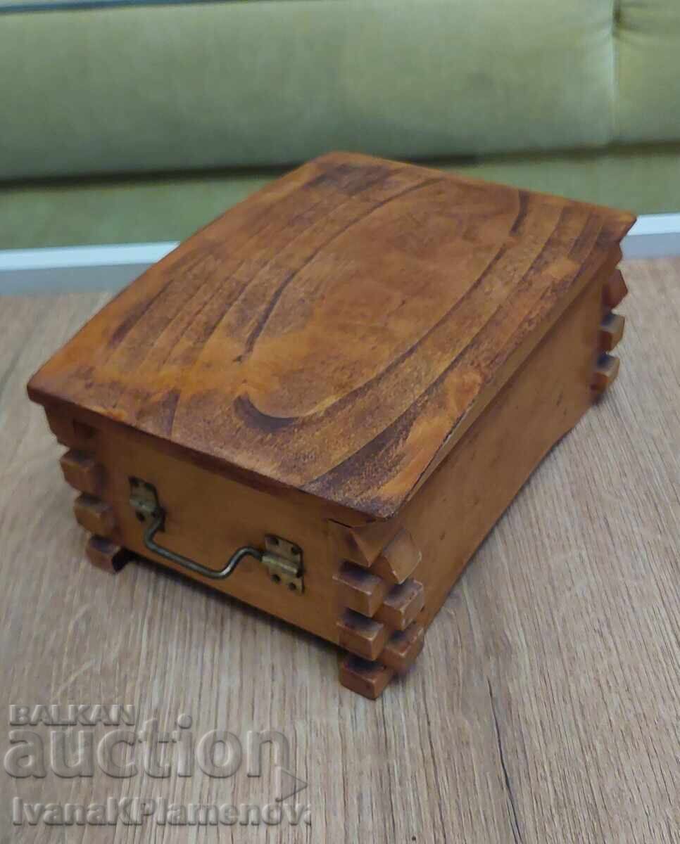 Wooden box for connoisseurs - 5 Wooden box for connoisseurs - 5