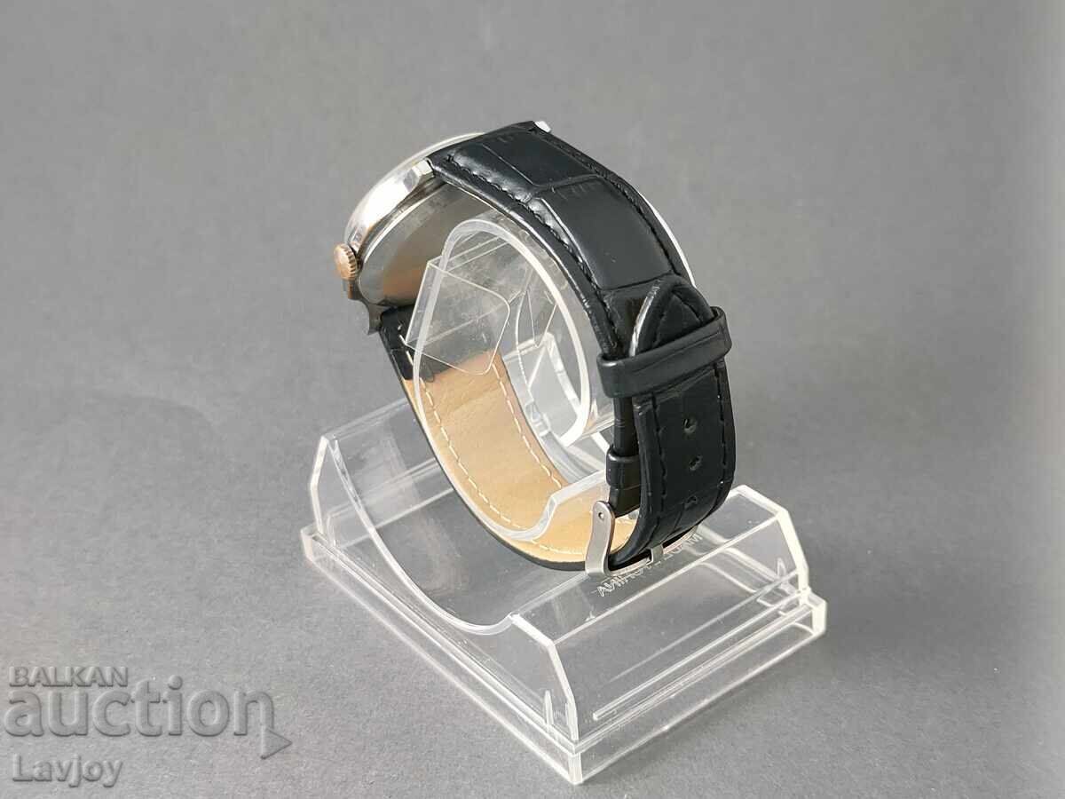 Delivery of Winter Victory wristwatch Delivery of Winter Victory wristwatch