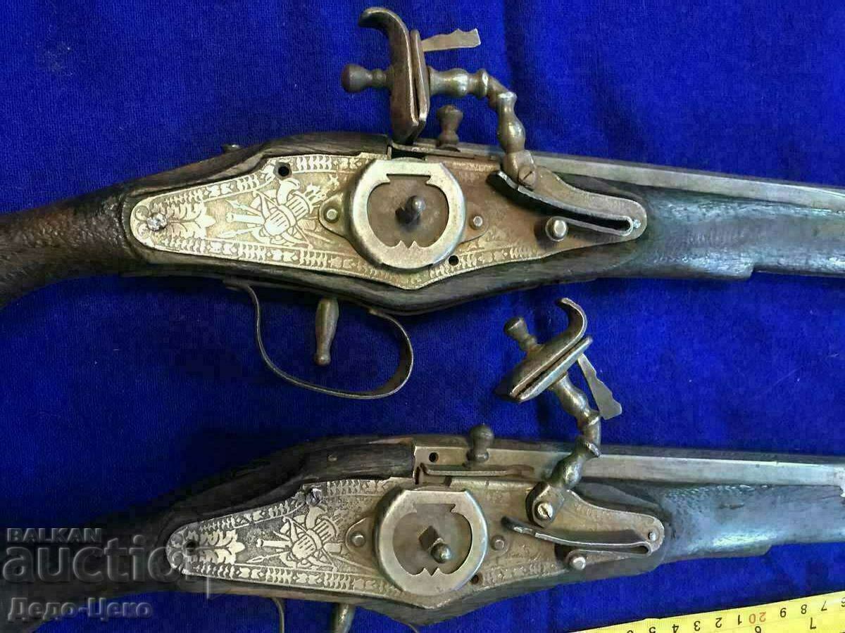 Кремъчни пищови с цена 900.00 лв. | € 460.16 Кремъчни пищови с цена 900.00 лв. | € 460.16