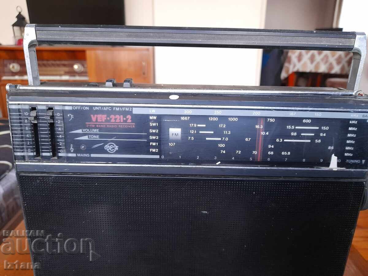 Old radio, radio receiver VEF, VEF 221-2 with price 100.00 BGN | € 51.13 Old radio, radio receiver VEF, VEF 221-2 with price 100.00 BGN | € 51.13