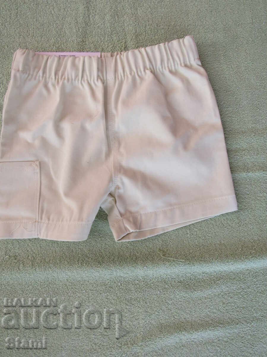 Children's shorts in mint color, 100% cotton, size 98/104, n with price 7.50 BGN | € 3.83 Children's shorts in mint color, 100% cotton, size 98/104, n with price 7.50 BGN | € 3.83