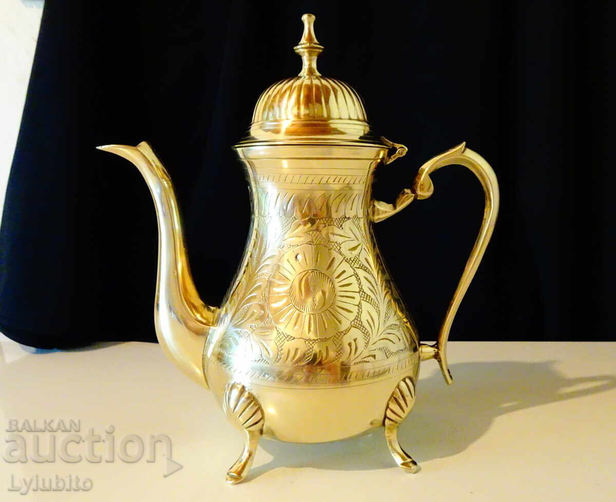 Magnificent bronze jug 1 L., ornaments Magnificent bronze jug 1 L., ornaments