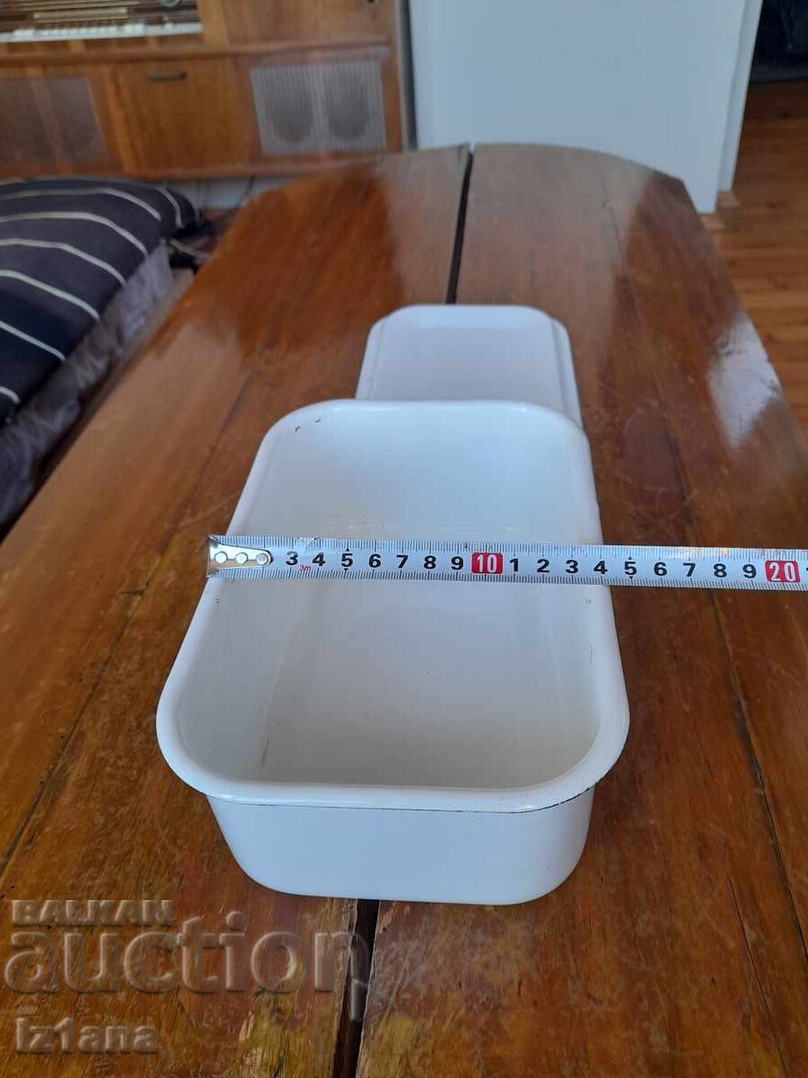 Old enamel food box - 5