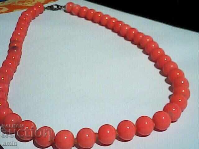 Old beautiful pearl necklace Old beautiful pearl necklace