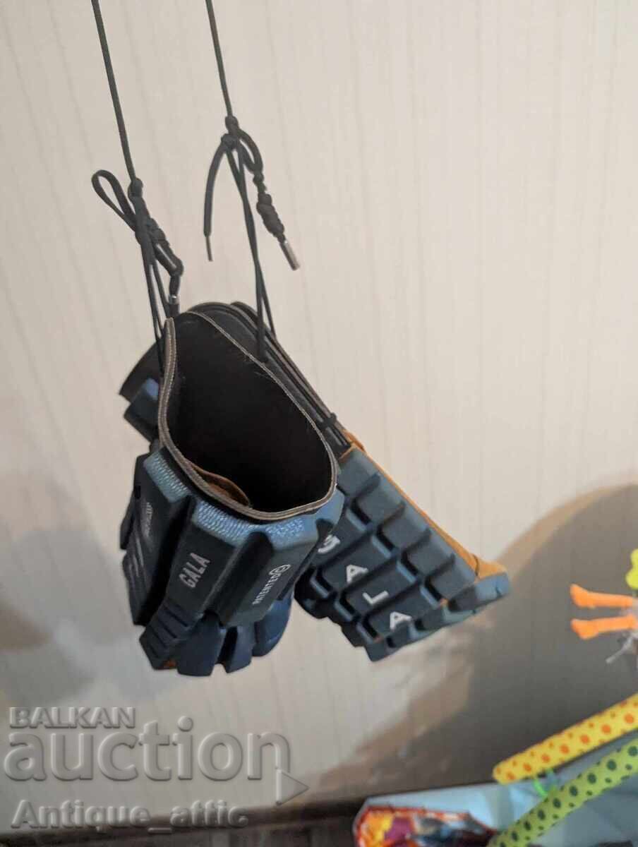 Auction  Hockey gloves GALA 806 Czechoslovakia, original