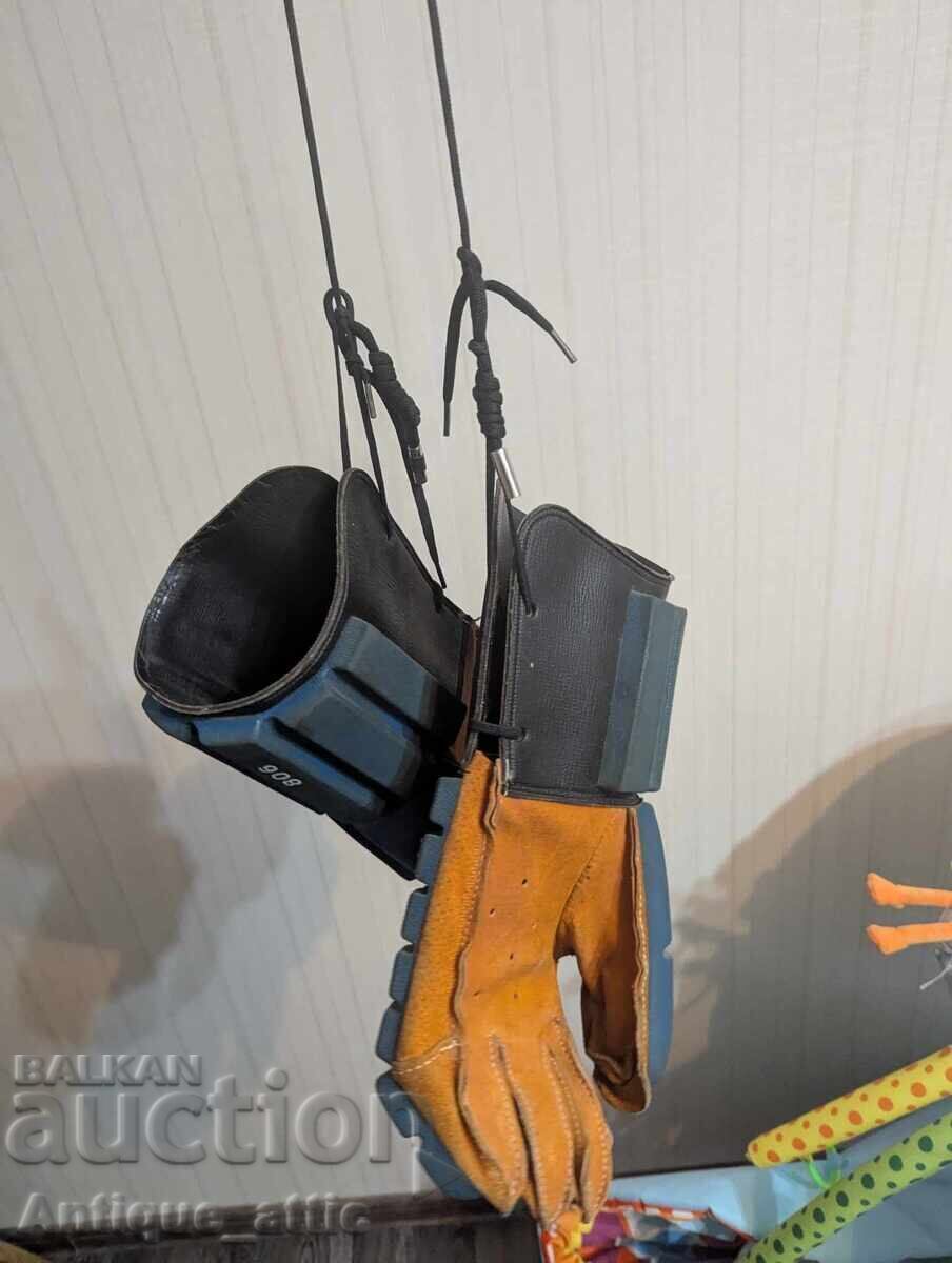 Hockey gloves GALA 806 Czechoslovakia, original - 5 Hockey gloves GALA 806 Czechoslovakia, original - 5
