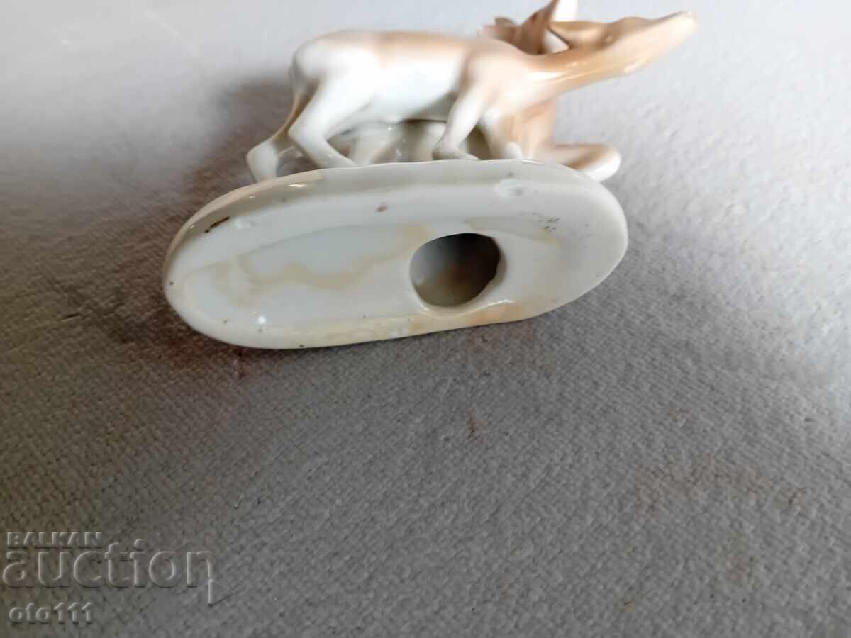 OLD PORCELAIN STATUETTE, FIGURE OF A DEER AND DOE - 6 OLD PORCELAIN STATUETTE, FIGURE OF A DEER AND DOE - 6