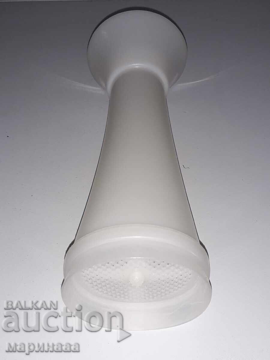 Auction VINTAGE GRINDER - SIEVE FOR POWDERED SUGAR, FLOUR Auction VINTAGE GRINDER - SIEVE FOR POWDERED SUGAR, FLOUR