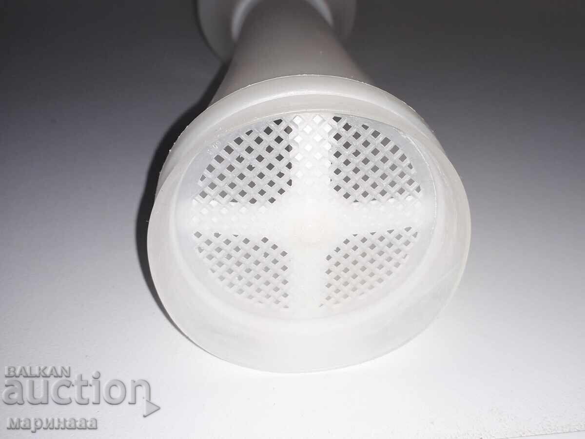 Delivery of VINTAGE GRINDER - SIEVE FOR POWDERED SUGAR, FLOUR Delivery of VINTAGE GRINDER - SIEVE FOR POWDERED SUGAR, FLOUR