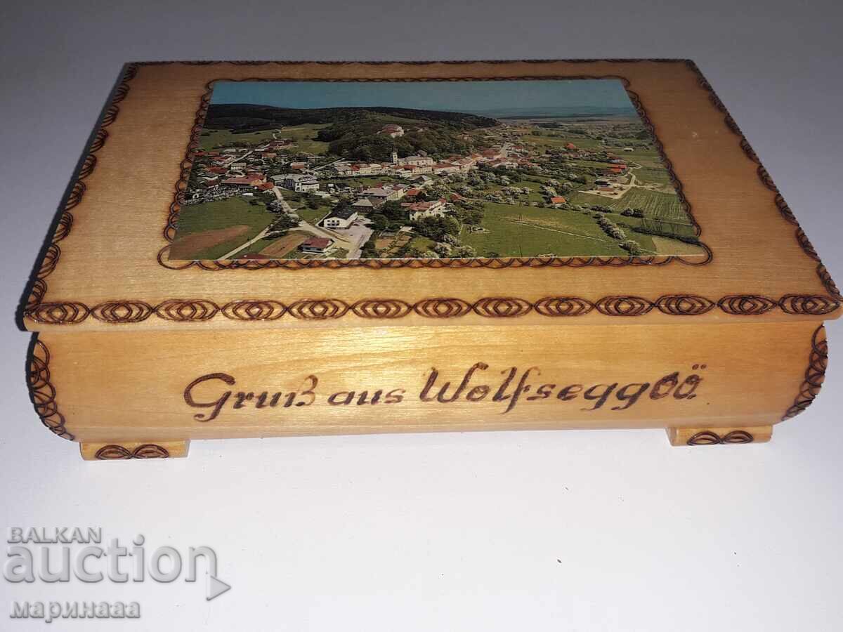 ΠΑΛΙΟ ΚΟΥΤΙ. ΔΕΝΤΡΟ ΠΑΛΙΟ ΚΟΥΤΙ. ΔΕΝΤΡΟ