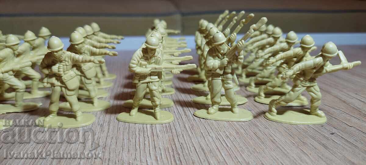 Figurine pentru colecționari 40 bucăți - 7