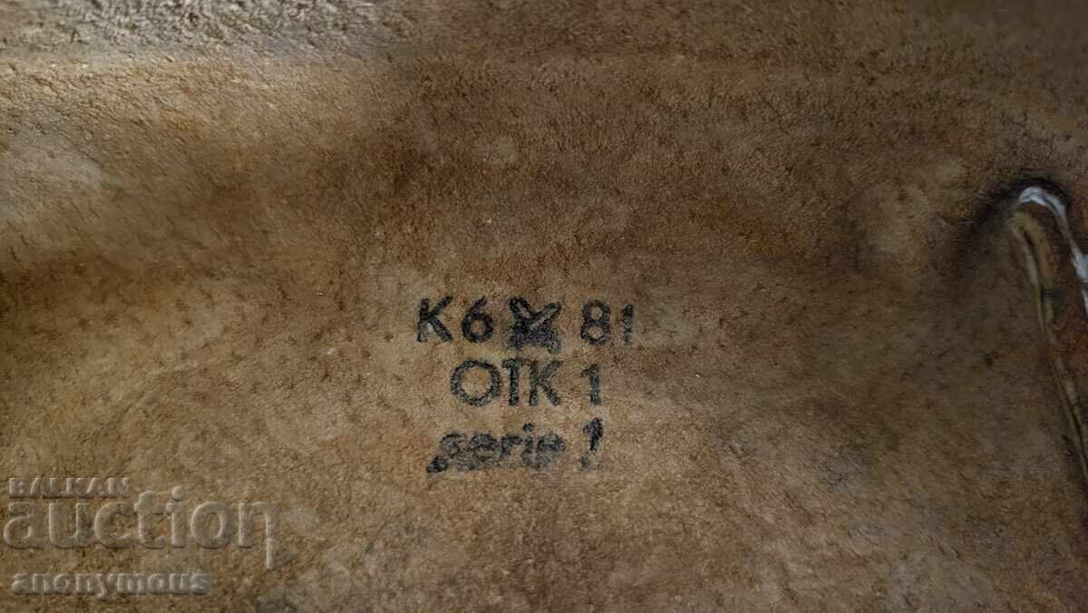 Livrarea Geantă de umăr pentru automat Kalașnikov Livrarea Geantă de umăr pentru automat Kalașnikov