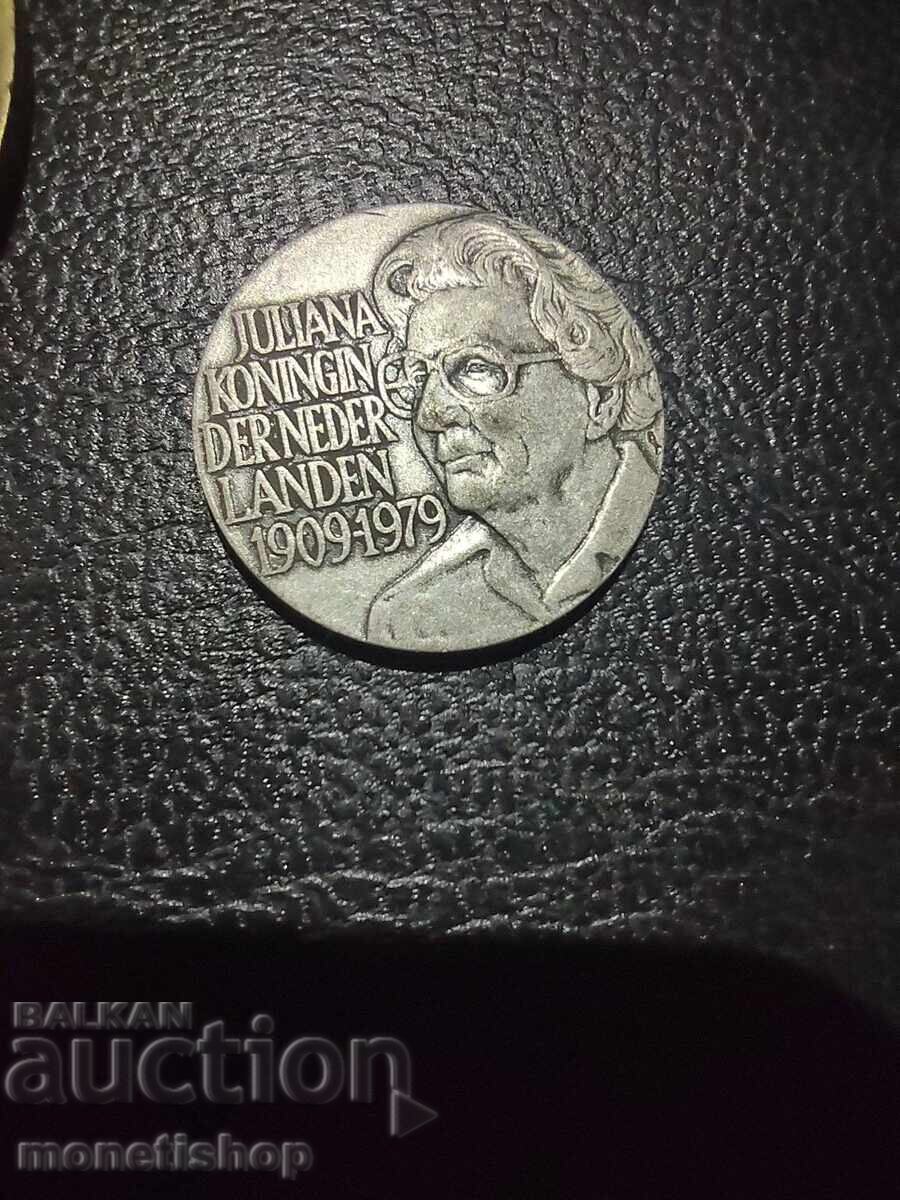 Аукцион Два медала Нидерландия цена 30 лв Аукцион Два медала Нидерландия цена 30 лв