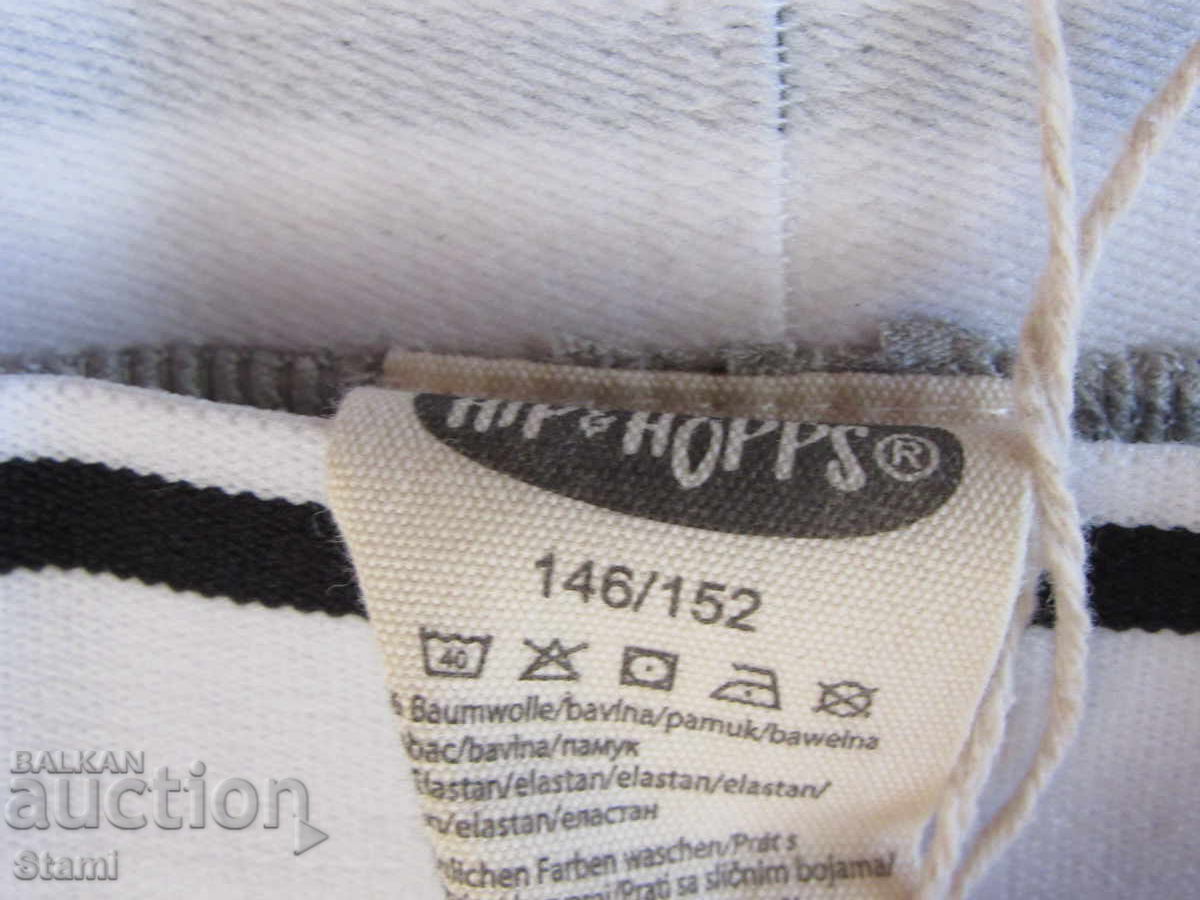 Auction  Children's boxers 2 pieces gray and dark blue size 146/152, new