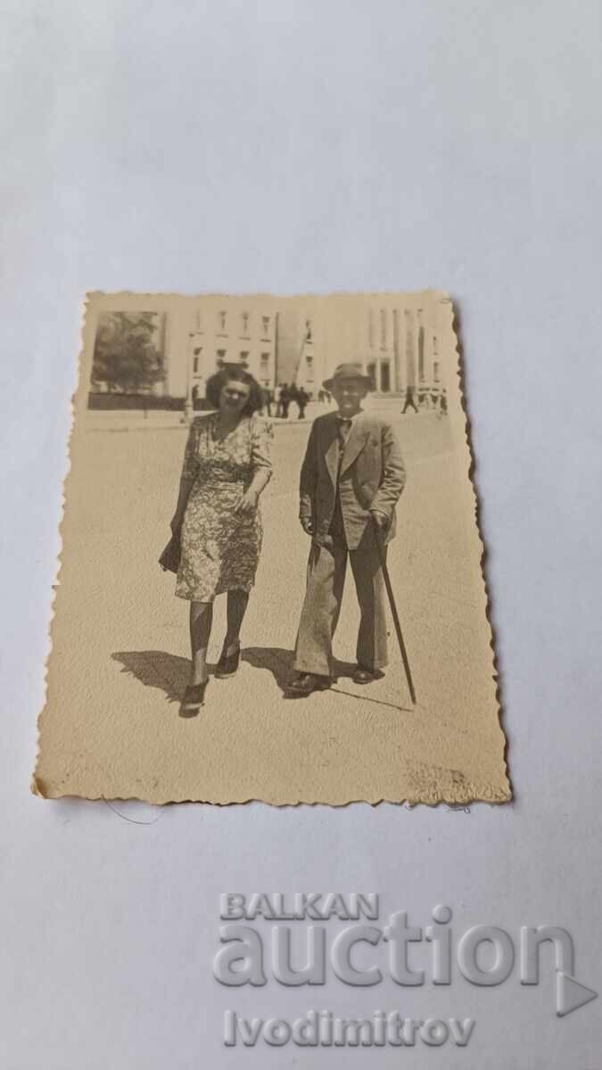 Снимка София Мъж и жена на разходка