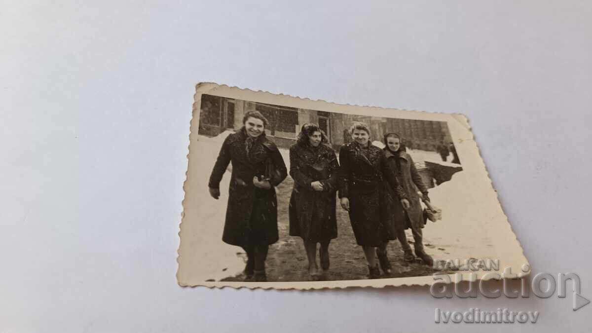Photo Sofia Four women on St. Nedelya Square in winter Photo Sofia Four women on St. Nedelya Square in winter