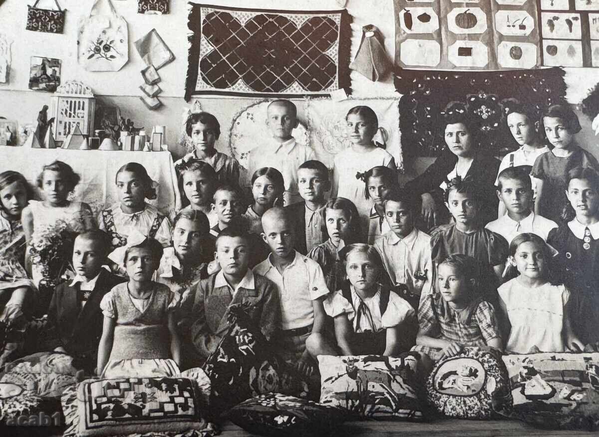 Teacher P. Nacheva with her class with price 11.99 BGN | € 6.13 Teacher P. Nacheva with her class with price 11.99 BGN | € 6.13