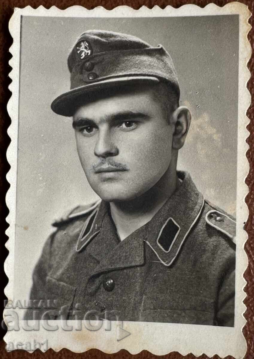 Στρατιώτης Καζανλάκ