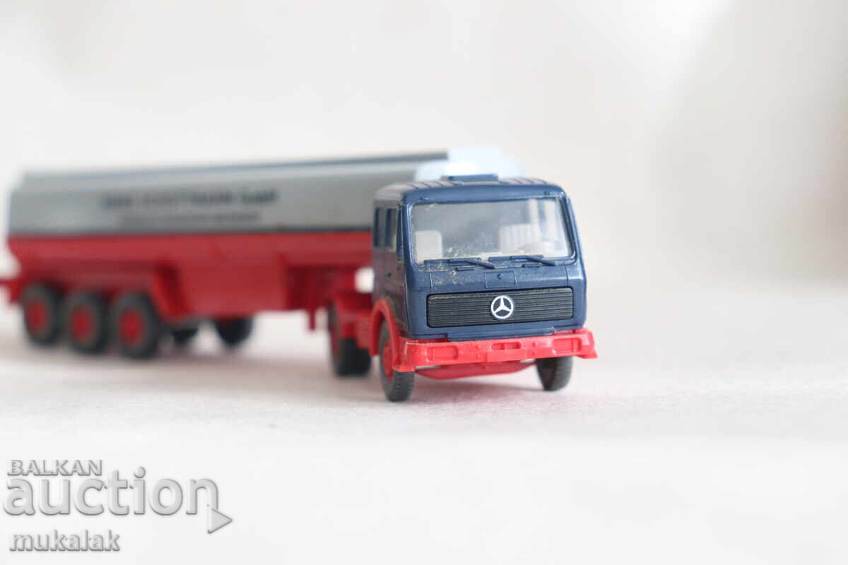 Delivery of WIKING H0 1/87 MERCEDES TRUCK MODEL CAR TANKER Delivery of WIKING H0 1/87 MERCEDES TRUCK MODEL CAR TANKER