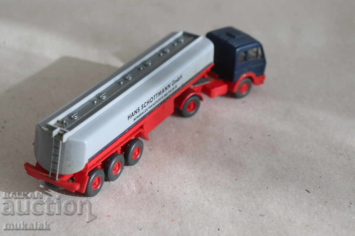 WIKING H0 1/87 MERCEDES TRUCK MODEL CAR TANKER - 6 WIKING H0 1/87 MERCEDES TRUCK MODEL CAR TANKER - 6