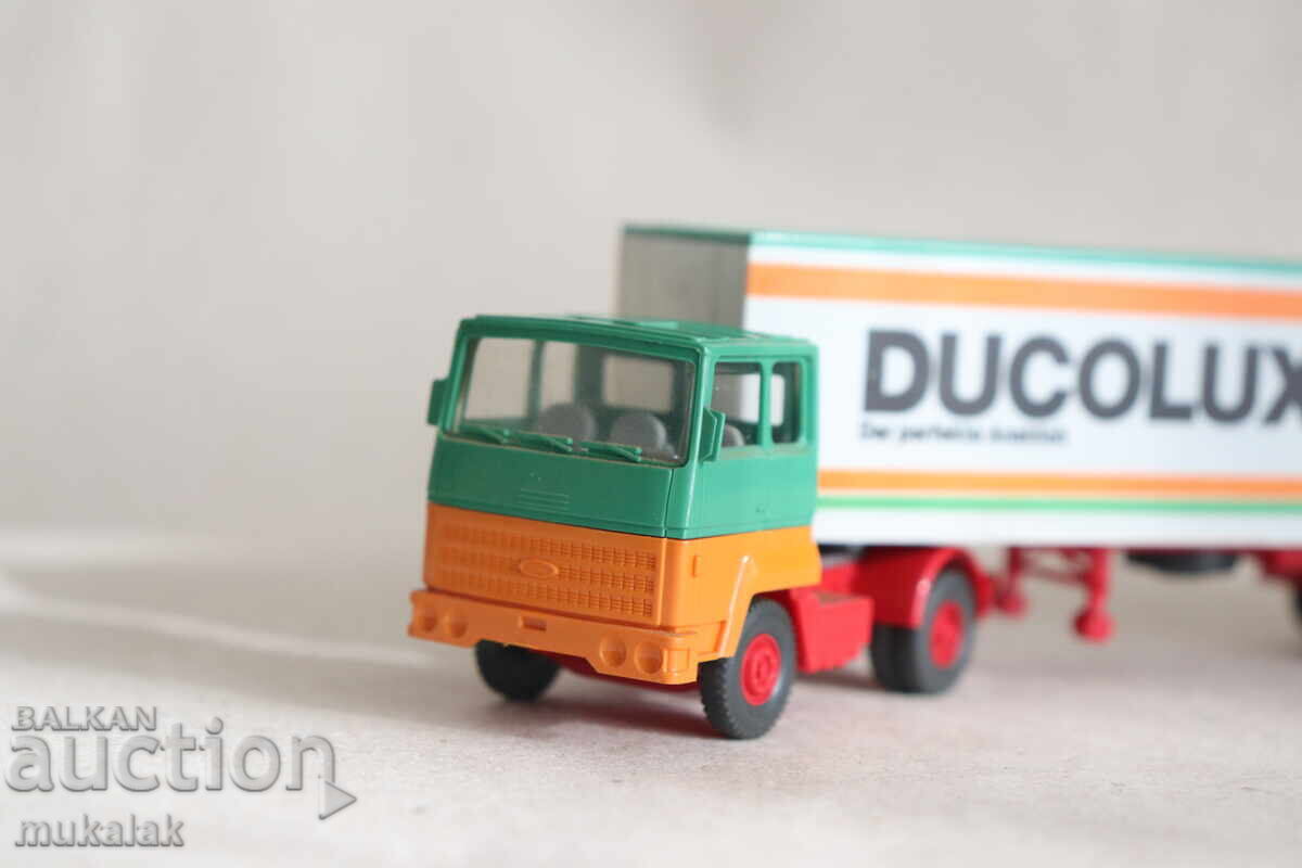 Auction  WIKING H0 1/87 FORD TRUCK MODEL CAR TRACTOR
