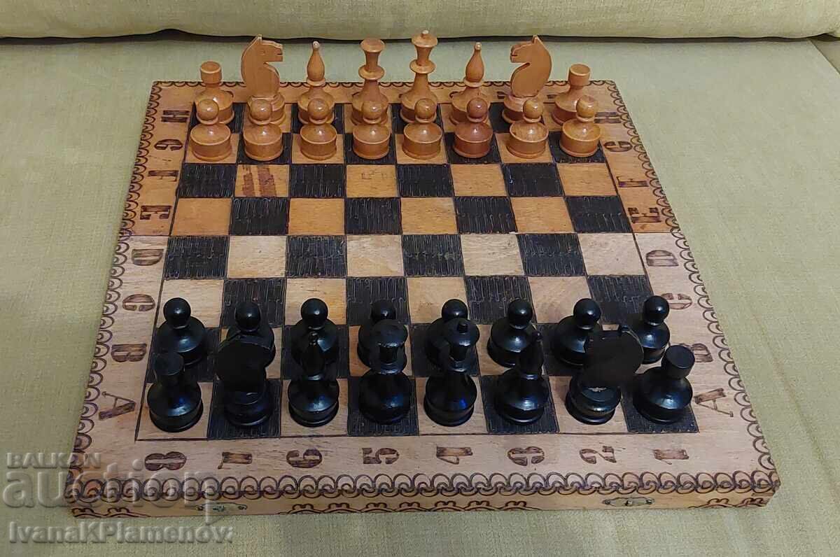 Auction Wooden chess figures for connoisseurs, 34cm Auction Wooden chess figures for connoisseurs, 34cm