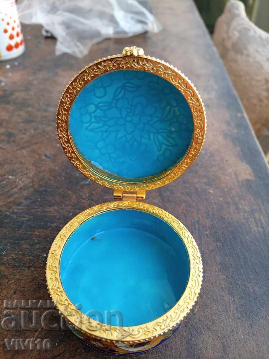 Licitație Cutie de bijuterii veche, bronz, Aurire, Cloisonné Licitație Cutie de bijuterii veche, bronz, Aurire, Cloisonné