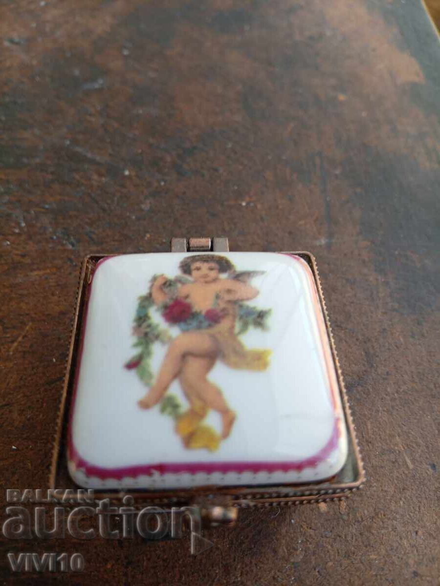 Cutie de bijuterii antic, bronz, aurire