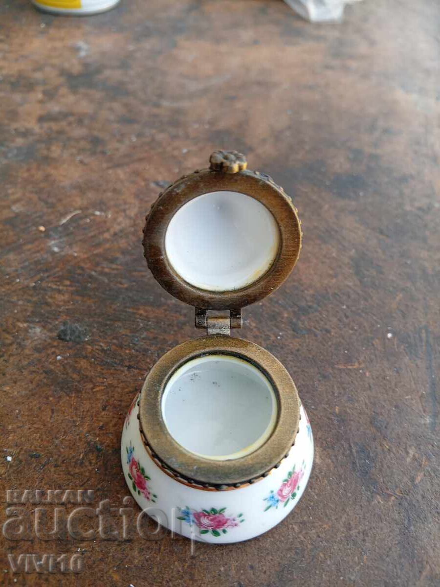 Κοσμήματα αντίκες, μπρούτζο, επιχρυσωμένο με τιμή 30.00 BGN | € 15.34