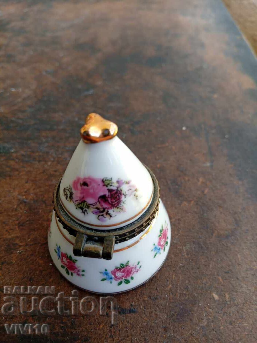 Старинна кутия за бижута, бронз,Позлата