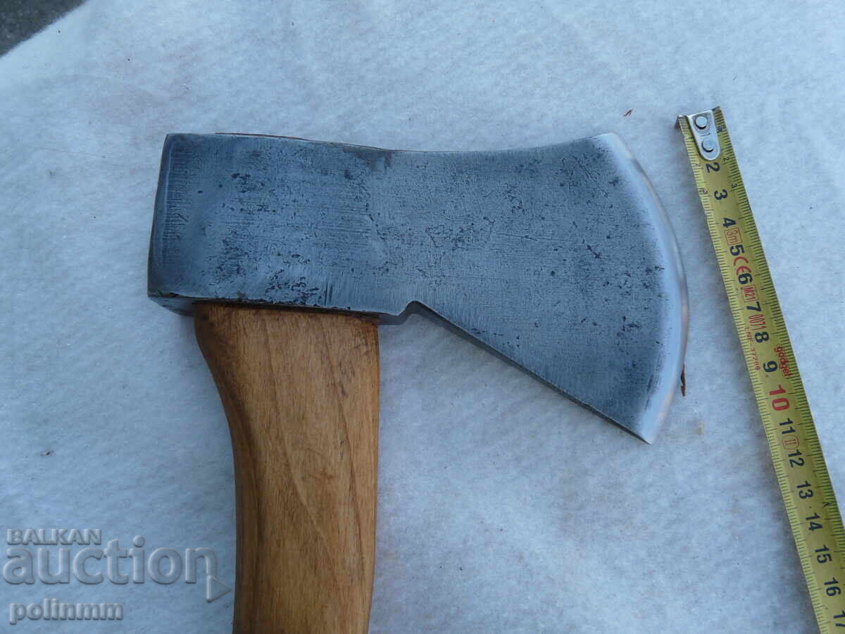 Auction  Old German Oshenkopf Axe - 551