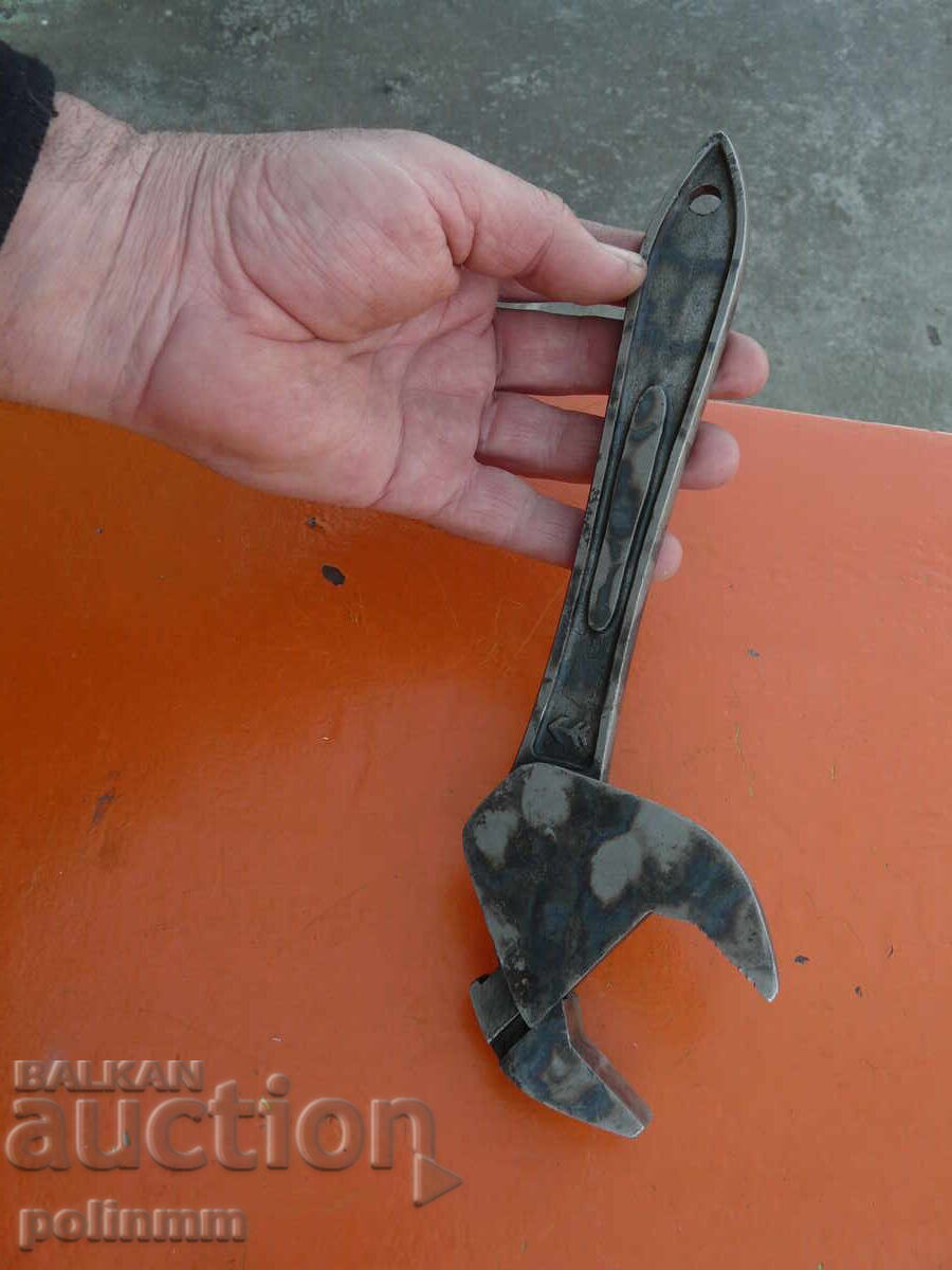 Quality Adjustable Wrench - 306 - 6