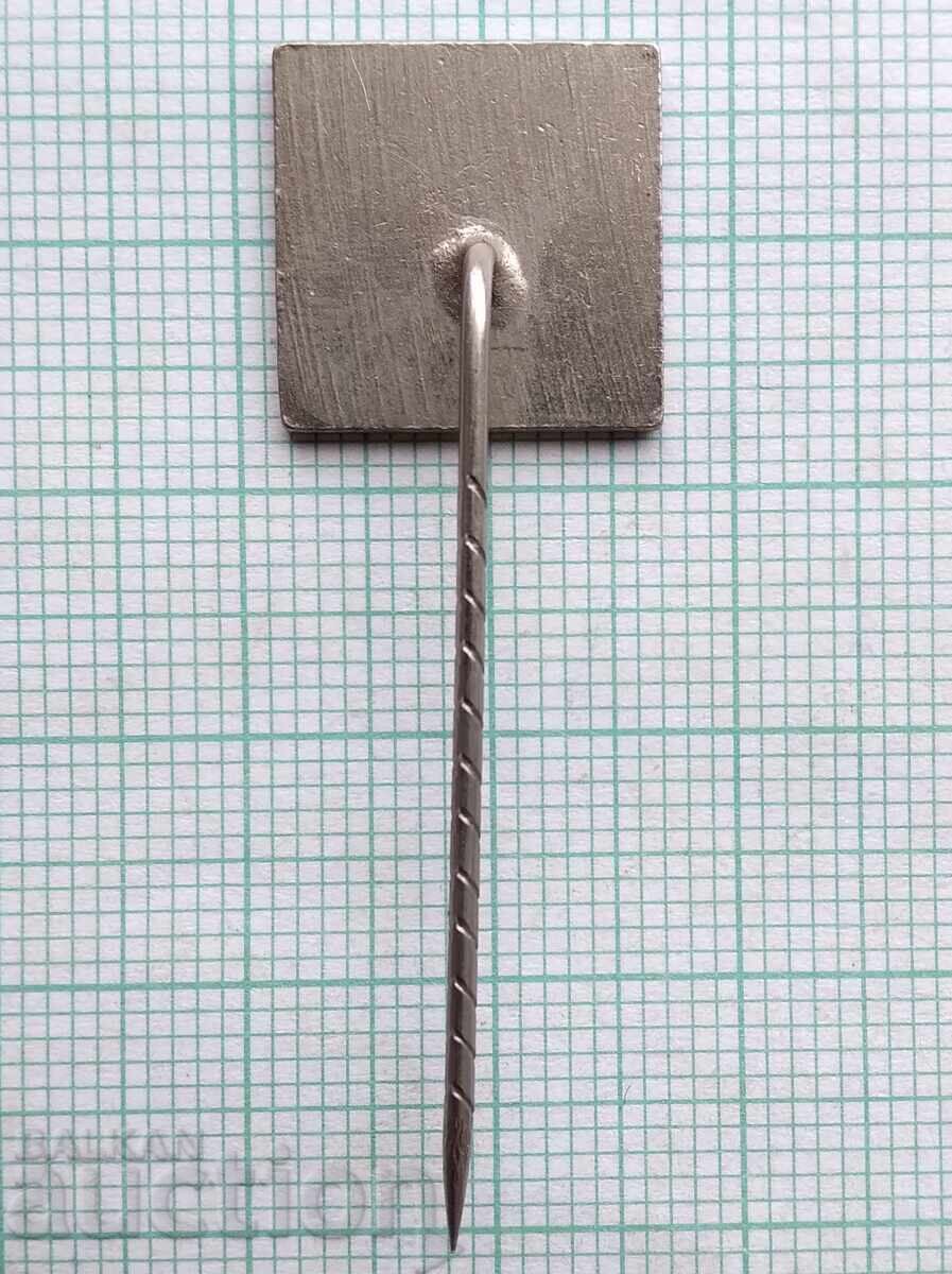 Auction  18598 Badges - Germany GDR Cameras Pentacon