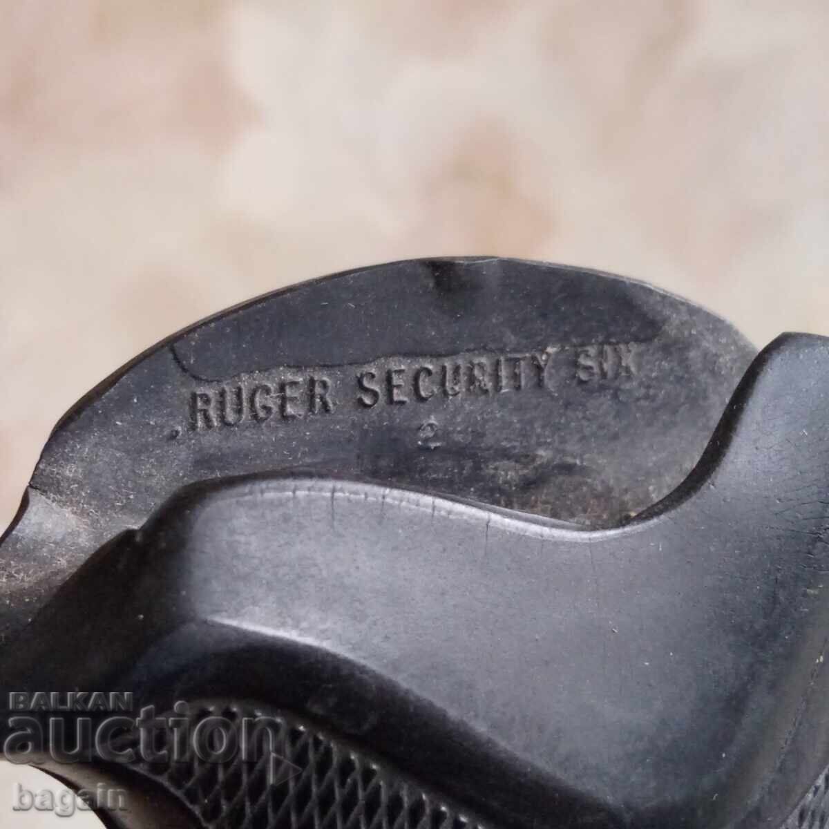Ρεβόλβερ Ruger, λαβή με τιμή € 25.56 | 49.99 BGN