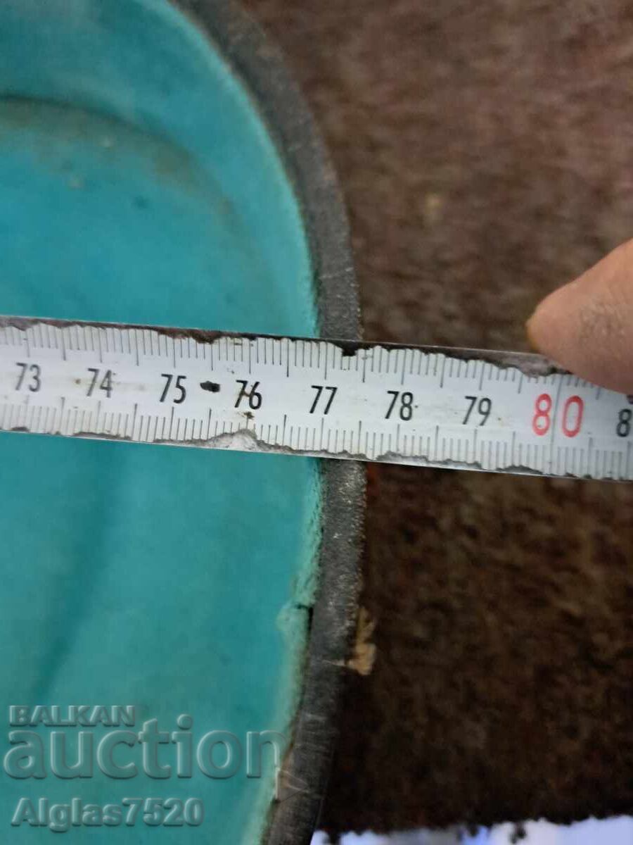 Delivery of Old violin case Delivery of Old violin case