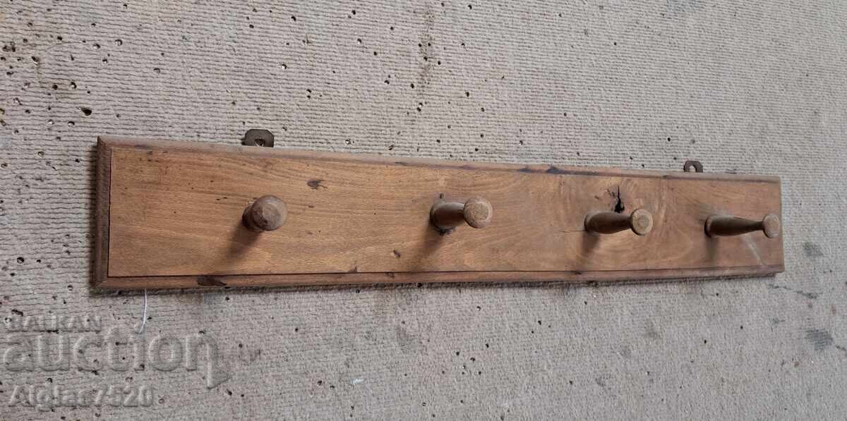 Παλιά ξύλινη κρεμάστρα Παλιά ξύλινη κρεμάστρα