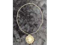 Bijuterii de costum medalion aurit cu filigran de argint renascentist