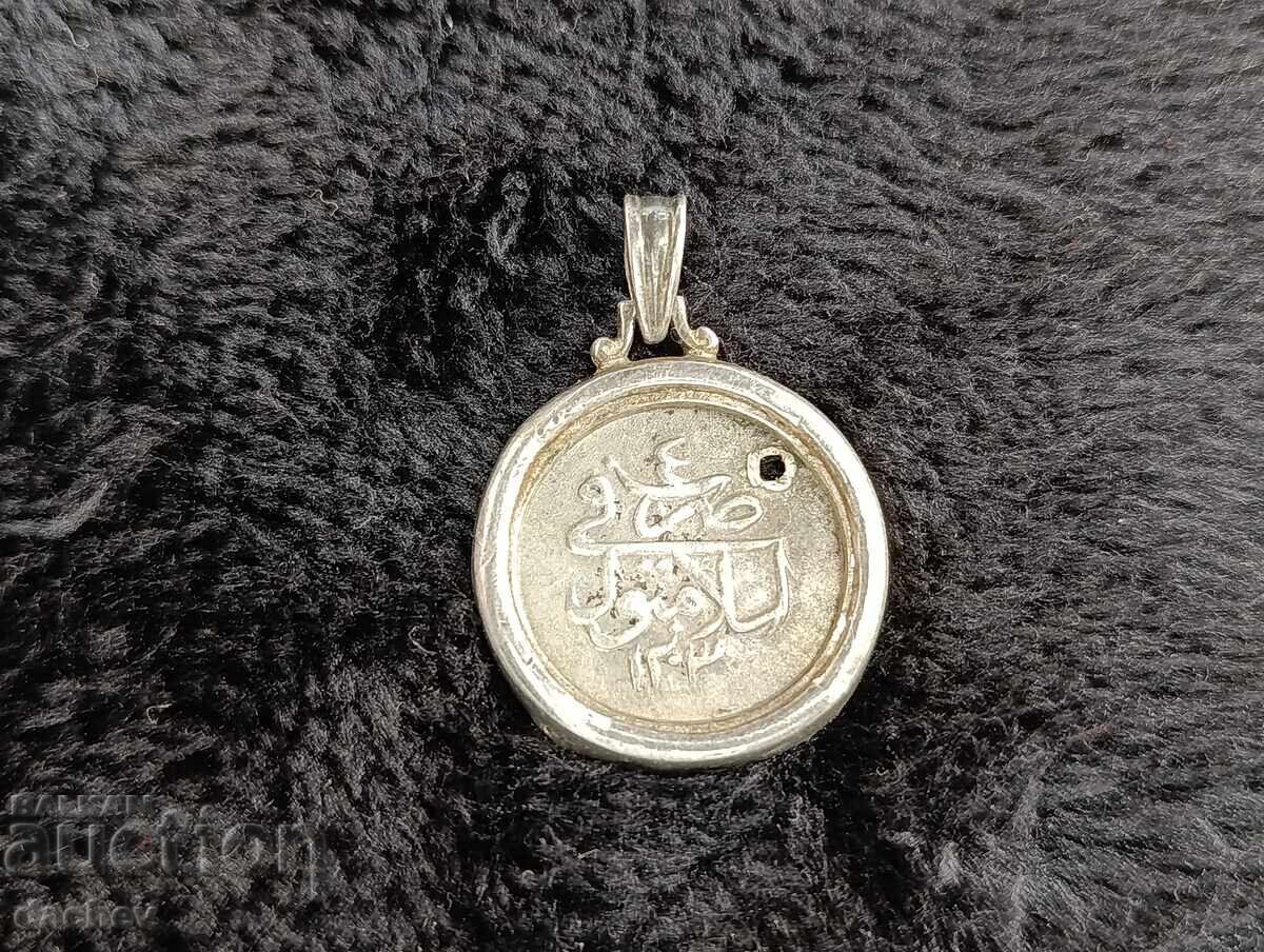 Licitație Medal’on-portmone ot staro ryadko srebro, kostyum za bizhuta