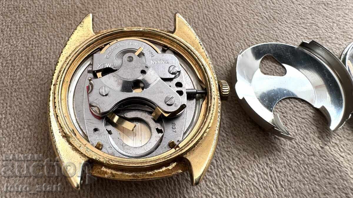 Lot of gold-plated electro-mechanical TIMEX watches - 6 Lot of gold-plated electro-mechanical TIMEX watches - 6