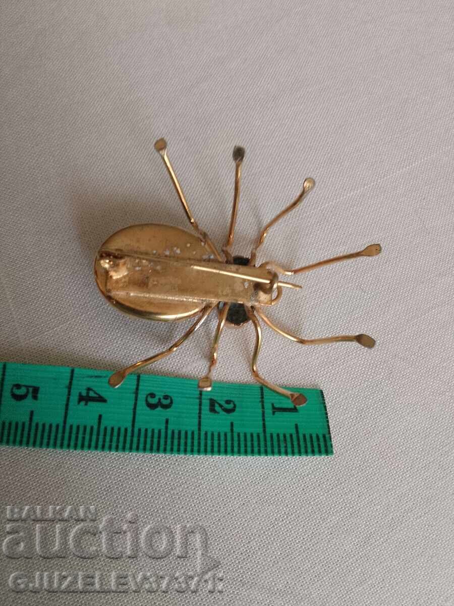 Delivery of Art Deco brooch spider green stone Delivery of Art Deco brooch spider green stone