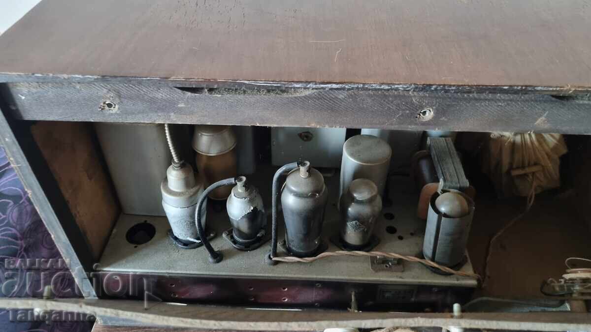 Old radio receiver - 5
