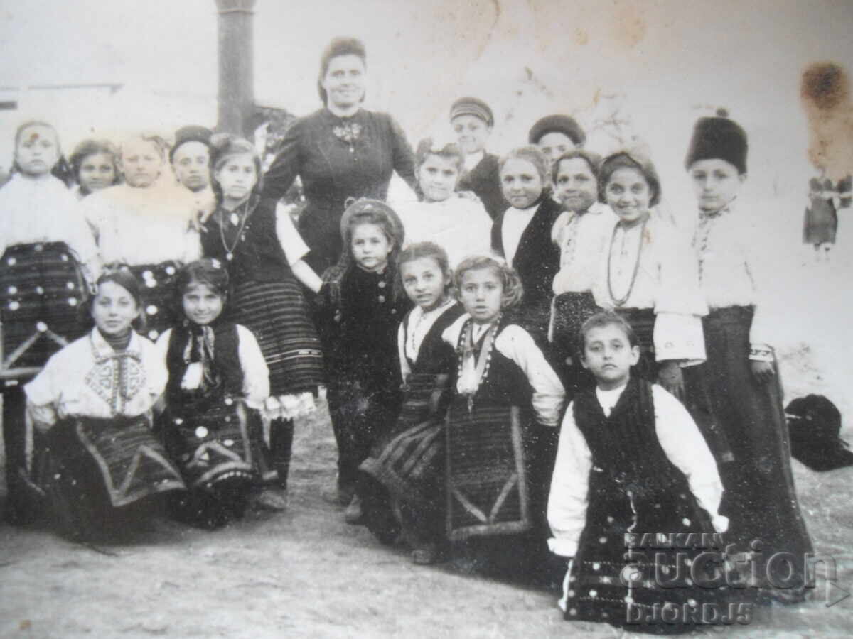 old photo with price 1.00 BGN | € 0.51 old photo with price 1.00 BGN | € 0.51