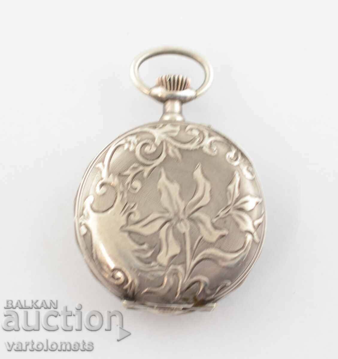Antique Silver Pocket Watch - Not Working with price 45.00 BGN | € 23.01 Antique Silver Pocket Watch - Not Working with price 45.00 BGN | € 23.01