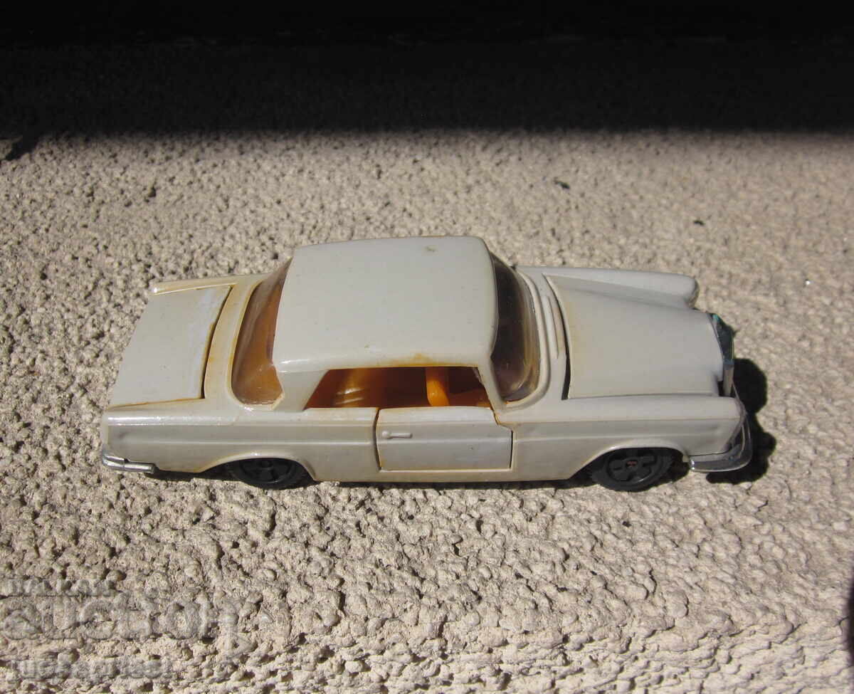 USSR mercedes 250 SE мерцедес Руска Съветска играчка количка - 7 USSR mercedes 250 SE мерцедес Руска Съветска играчка количка - 7