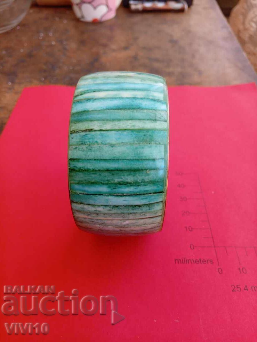 Antique bracelet of green mother-of-pearl and bronze with price 30.00 BGN | € 15.34 Antique bracelet of green mother-of-pearl and bronze with price 30.00 BGN | € 15.34