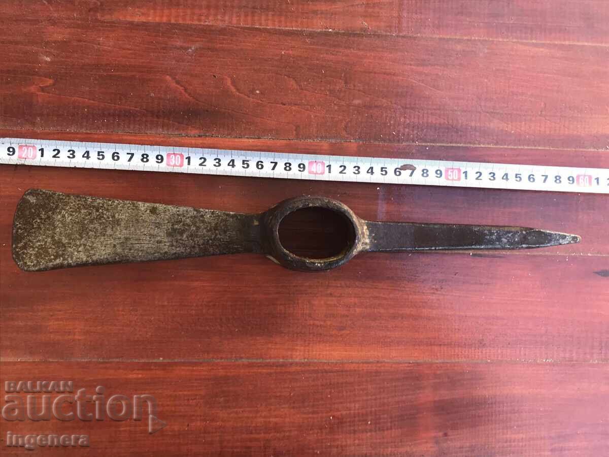 Auction PICKAXE, MEDIUM TOOL FROM OLD MATERIAL Auction PICKAXE, MEDIUM TOOL FROM OLD MATERIAL
