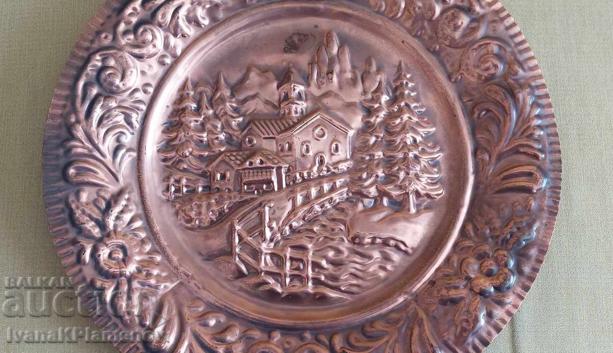 Copper pan for connoisseurs 35cm with price 32.00 BGN | € 16.36 Copper pan for connoisseurs 35cm with price 32.00 BGN | € 16.36