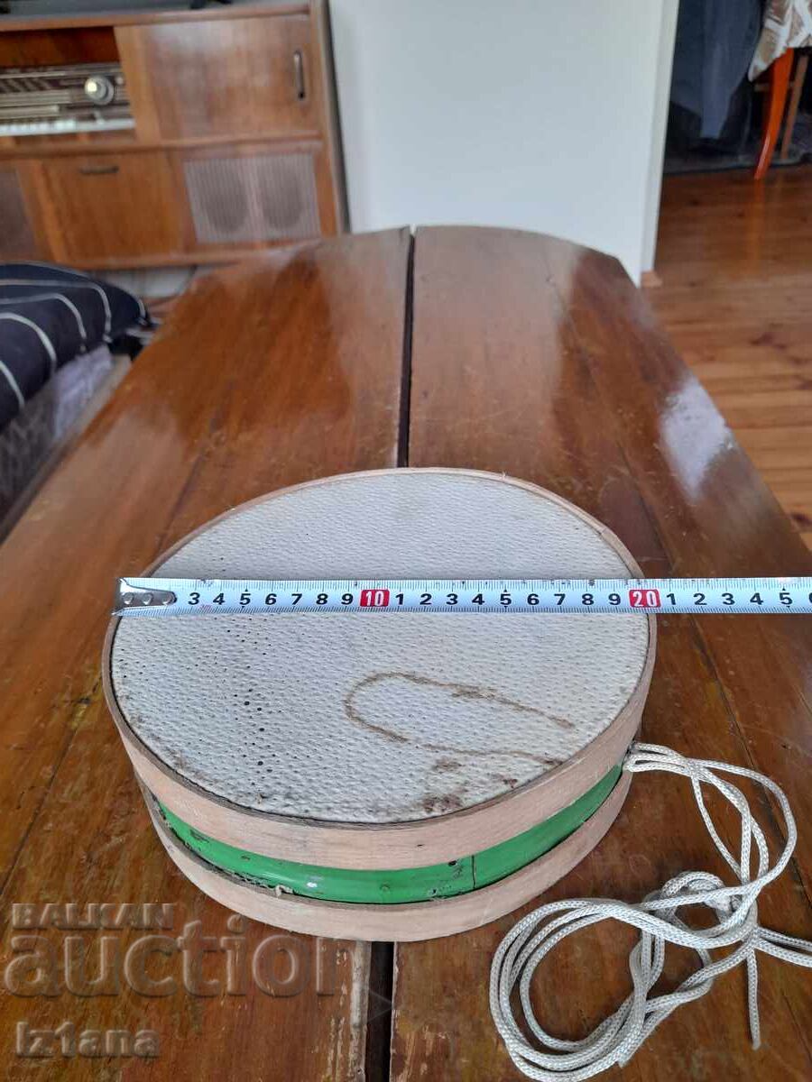 Delivery of Old children's drum, drum, drum Delivery of Old children's drum, drum, drum